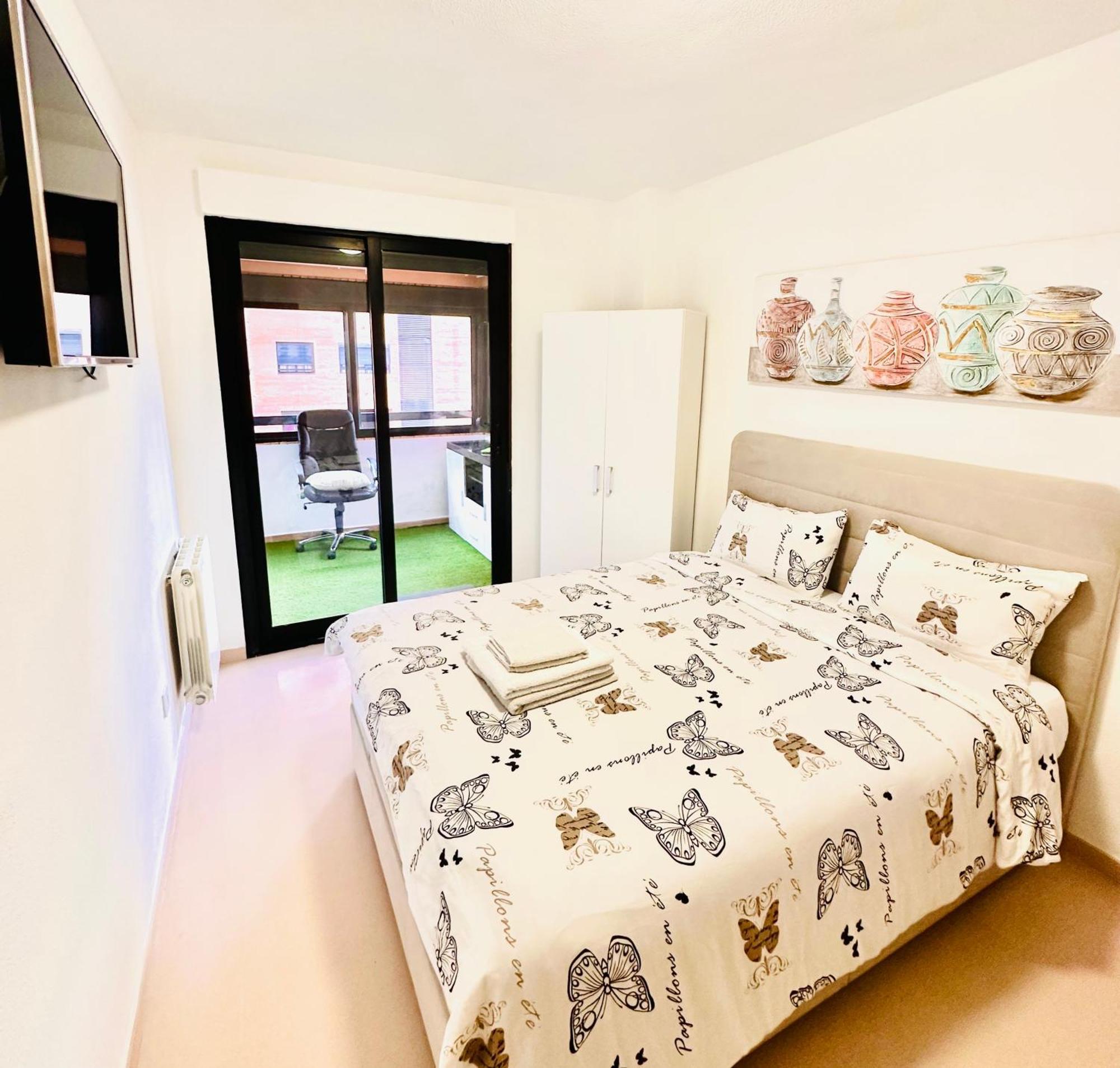 Economy Room Alicante Bagian luar foto